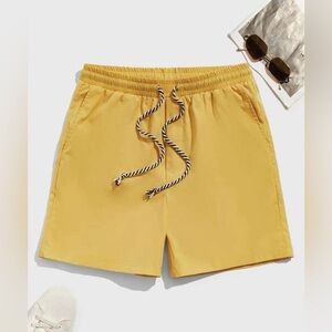 Men’s Manfinity Drawstring Waist Slant Pocket Yellow Shorts. Size M (38)